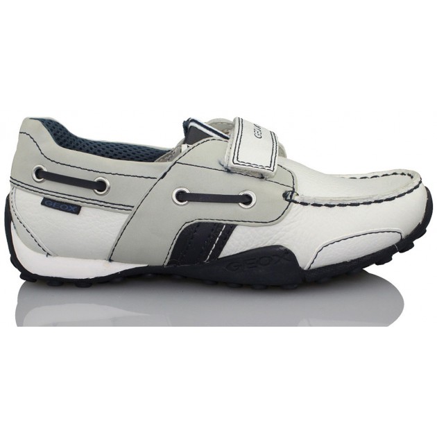 GEOX NAUTICO MOCASIN NIÑO color BLANCO