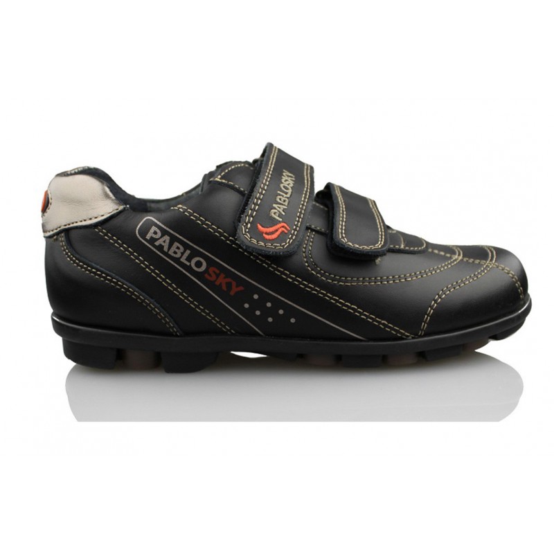 PABLOSKY DEPORTIVA CHICO TORELLO color NEGRO
