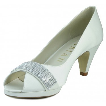 MARIAN ZAPATO BLANCO TACON BAJO COMODO color BLANCO