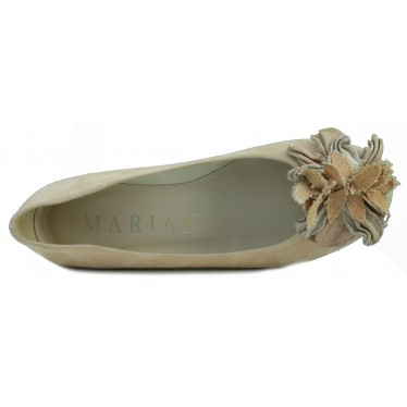 MARIAN danseur coin du parti.  BEIGE