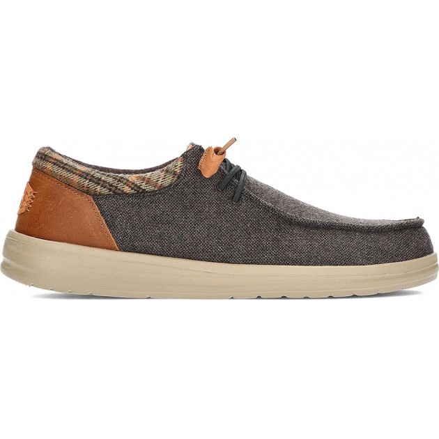 MOCASSINS EN LAINE DUDE WALLY GRIP BROWN MOCASSINS EN LAINE DUDE WALLY GRIP BROWN