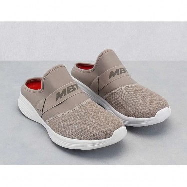 SNEAKERS SLIP ON MBT TAKA POUR FEMMES TAUPE