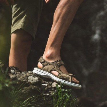 SANDALES PANAMA JACK SALTON KAKI_C19