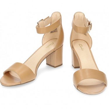 SANDALES CLARKS DEVAMAE CAMEL
